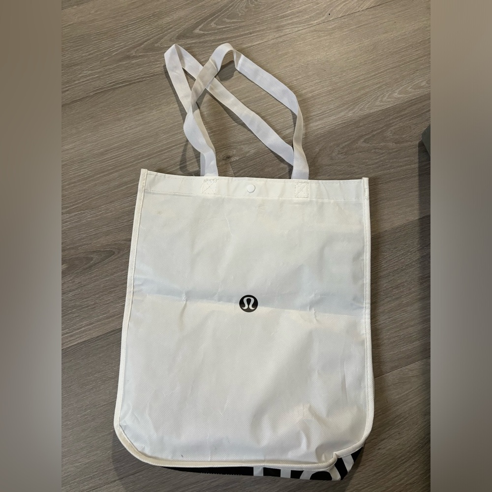 Lululemon Shopping Bag